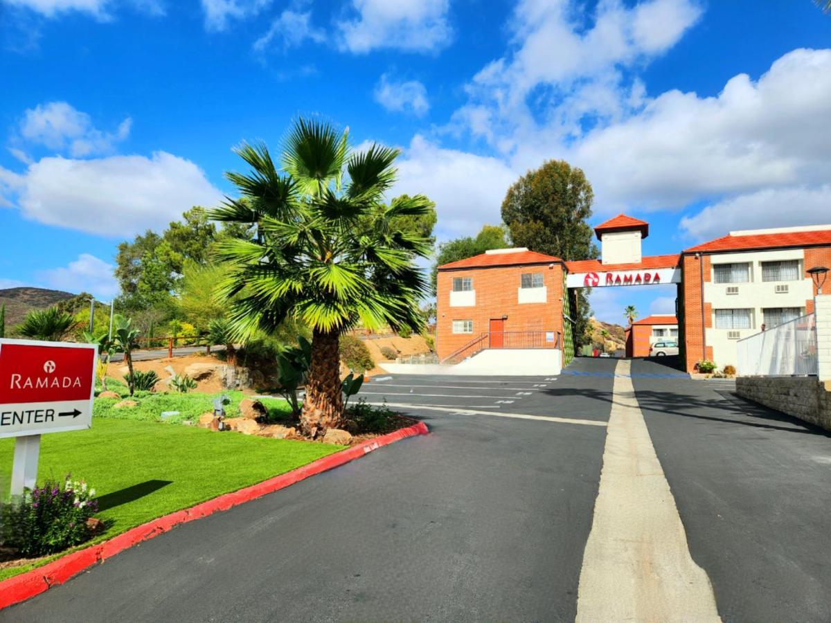 Ramada By Wyndham San Diego Poway Miramar Bagian luar foto