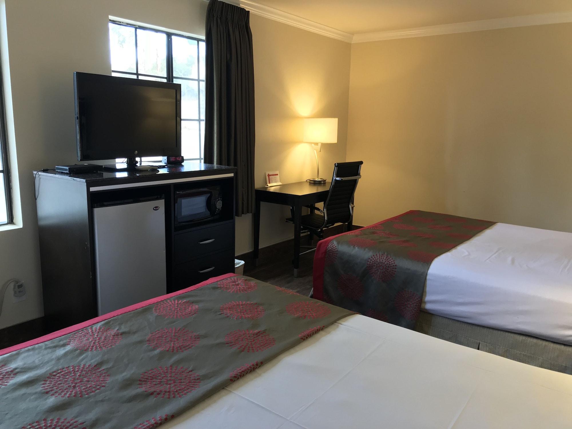 Ramada By Wyndham San Diego Poway Miramar Bagian luar foto