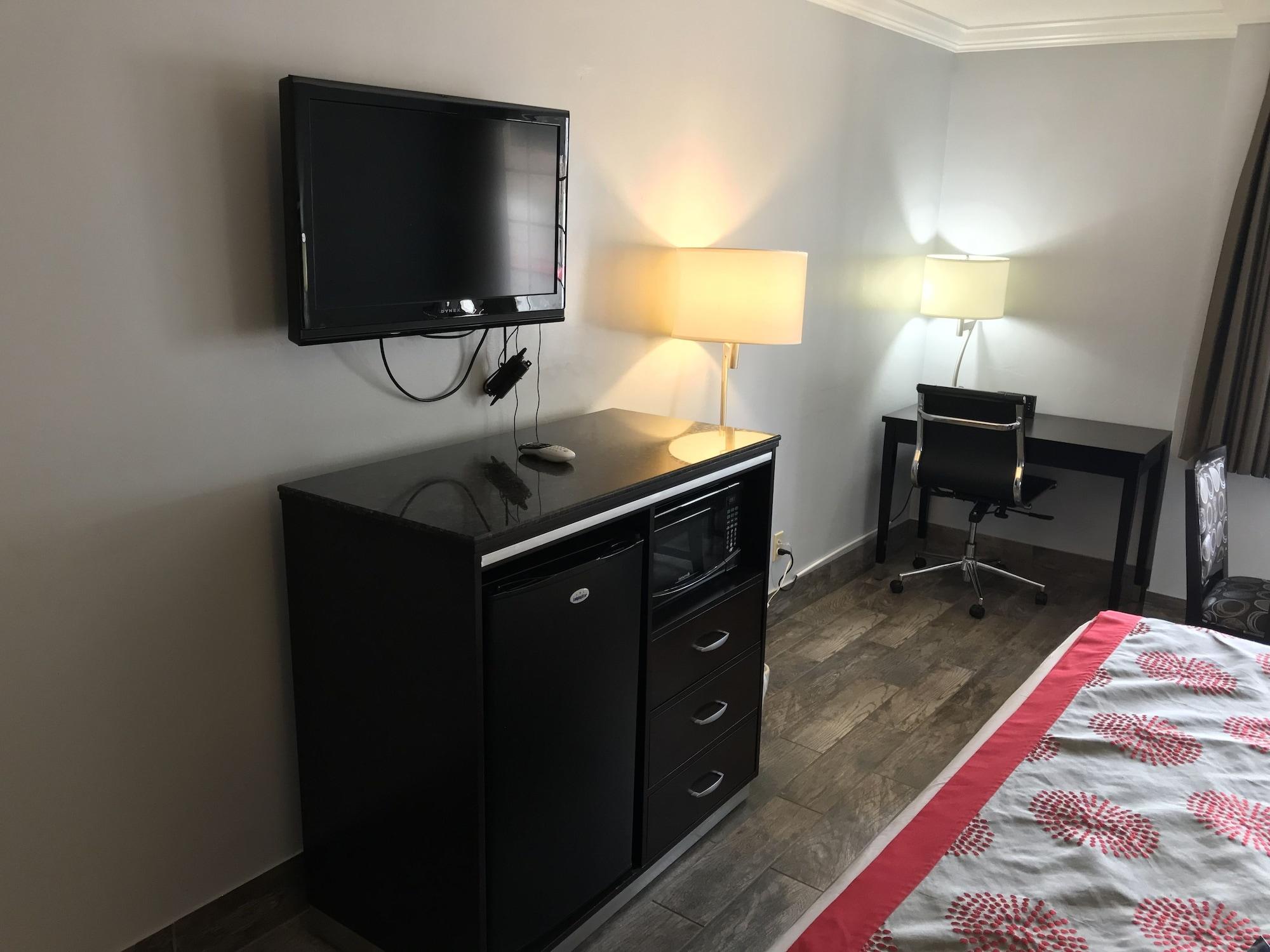 Ramada By Wyndham San Diego Poway Miramar Bagian luar foto